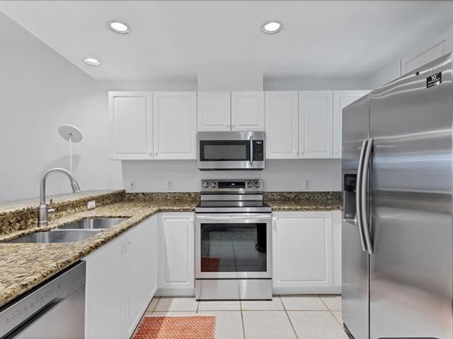 Kitchen - Condo for rent at 3706 54th Drive West, P103, Bradenton, FL 34210 - MLS Number is 370654TH103