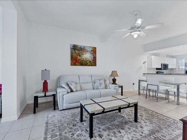 Living Area - Condo for rent at 3706 54th Drive West, P103, Bradenton, FL 34210 - MLS Number is 370654TH103