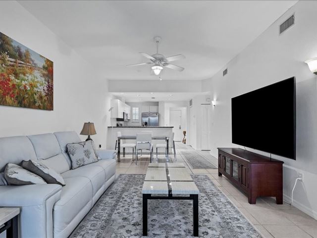 Living Area - Condo for rent at 3706 54th Drive West, P103, Bradenton, FL 34210 - MLS Number is 370654TH103