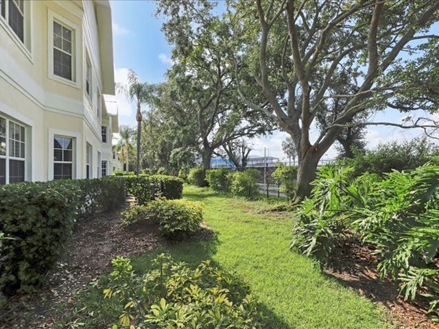 Building Exterior - Condo for rent at 3706 54th Drive West, P103, Bradenton, FL 34210 - MLS Number is 370654TH103