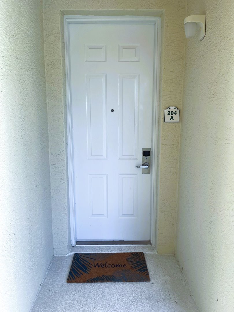 IMG-Lodge Suite 204 in Bradenton, FL
