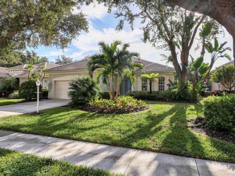 4375 Mirabella Circle, Bradenton, FL 34210